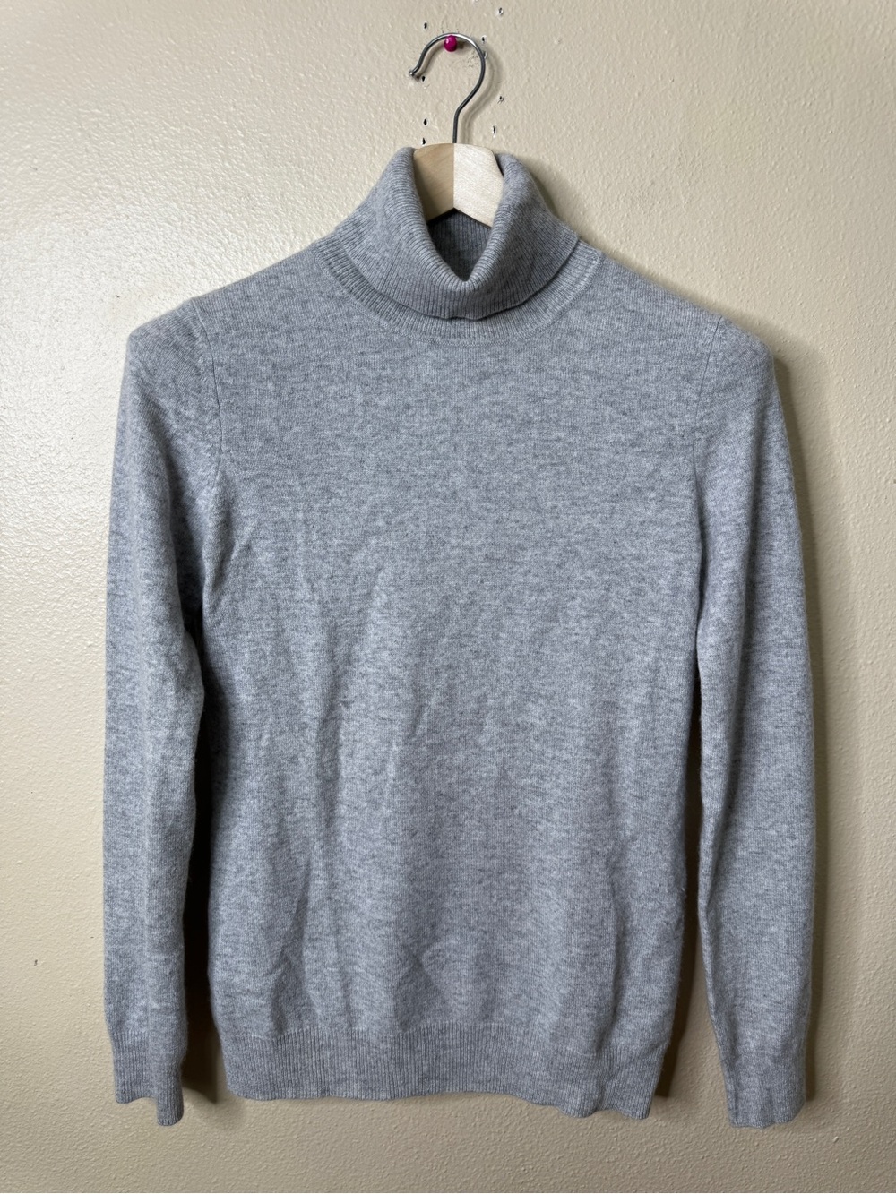 Uniqlo Sweater Womens Medium Gray Turtleneck Cashmere Lightweight